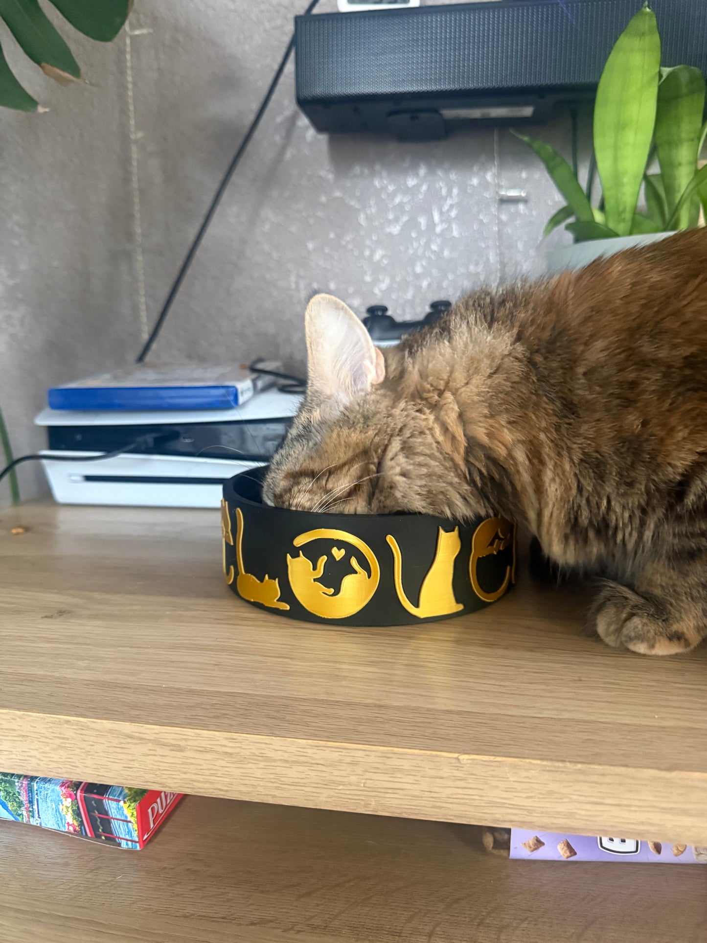 LOVE CATS BOWL (GLOW IN THE DARK OPTIONAL)